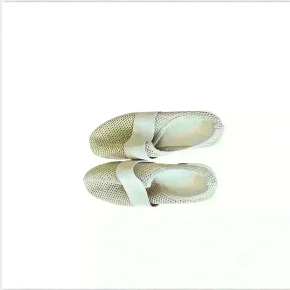 Women canvas lady walking shoes size 9 in beige new - Picture 3 of 7